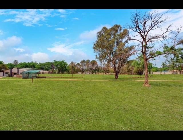 3 BEDROOM EQUESTRIAN PROPERTY FOR SALE IN FARMALL AH
